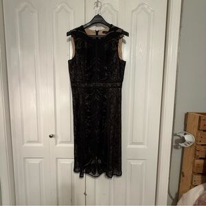 BCBG Maxazria Women’s Elegant Black Sleeveless Lined Dress Size 12 Lace Party